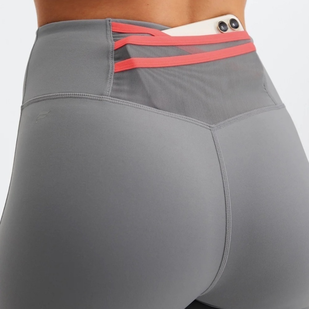 Fabletics Trinity Motion365® High-Waisted Leggings Size XS – Pockets, Sculpting - Picture 2 of 9